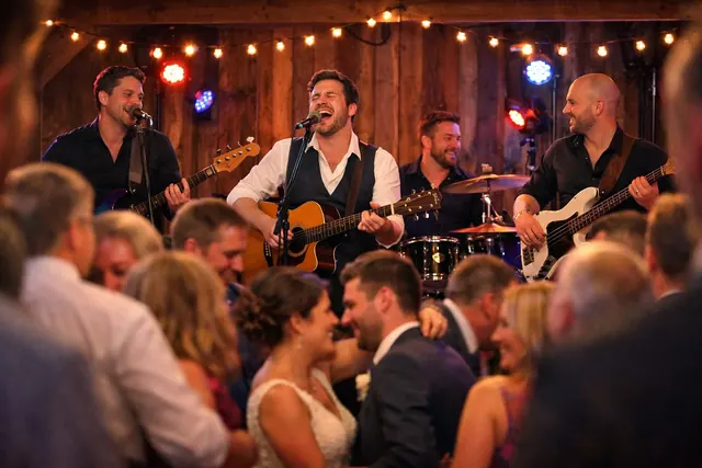 Weddings image